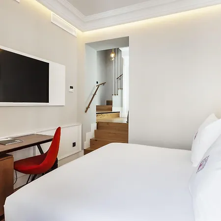 One Shot Conde Torrejon Hotel 4*