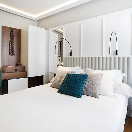 One Shot Conde Torrejon Hotel